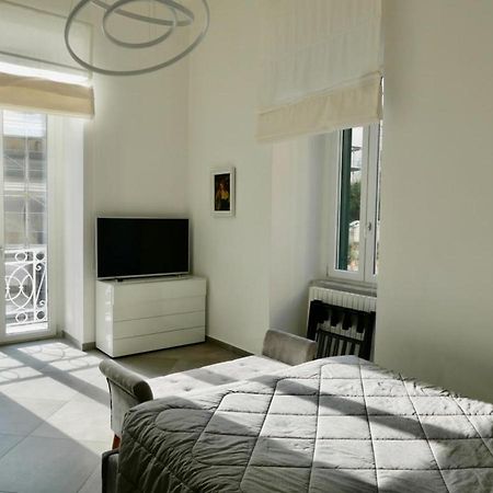 Casa Martucci Apartment เนเปิลส์ ภายนอก รูปภาพ