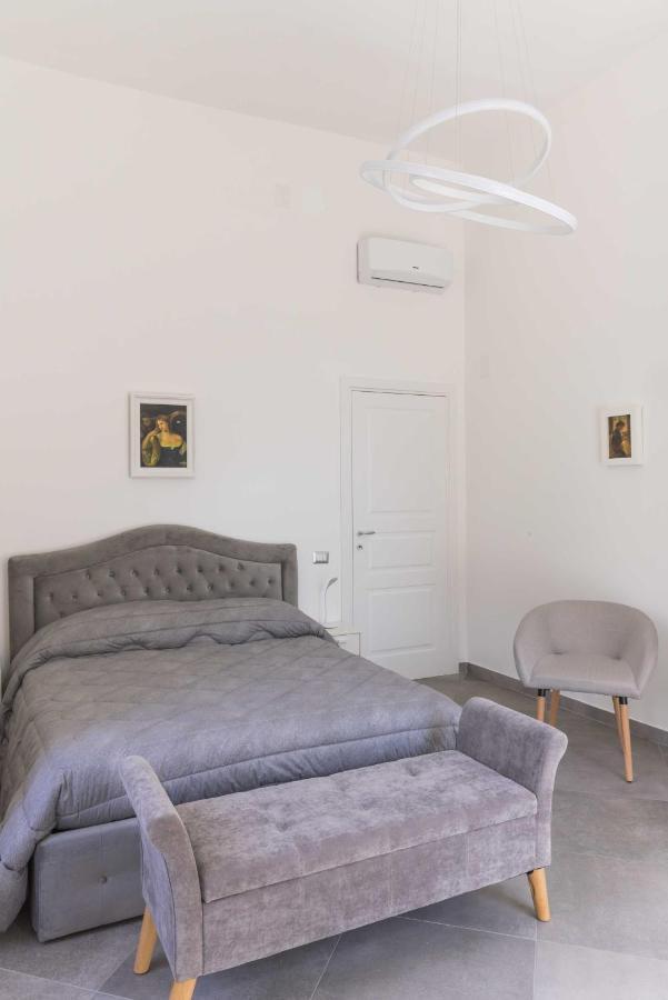 Casa Martucci Apartment เนเปิลส์ ภายนอก รูปภาพ
