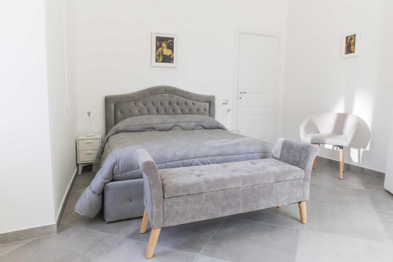 Casa Martucci Apartment เนเปิลส์ ภายนอก รูปภาพ