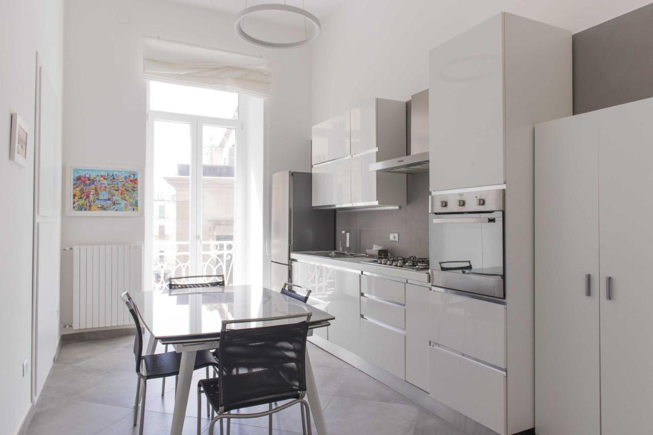 Casa Martucci Apartment เนเปิลส์ ภายนอก รูปภาพ