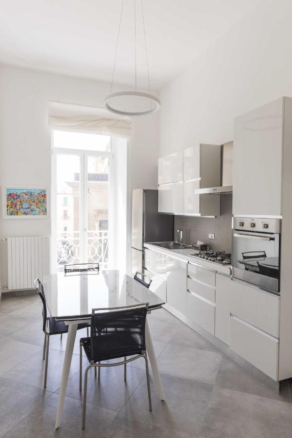 Casa Martucci Apartment เนเปิลส์ ภายนอก รูปภาพ