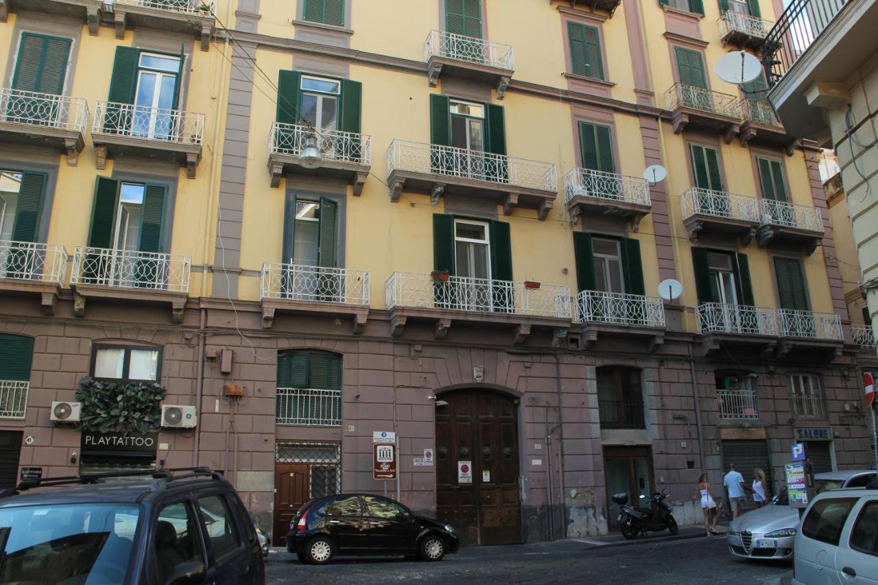Casa Martucci Apartment เนเปิลส์ ภายนอก รูปภาพ