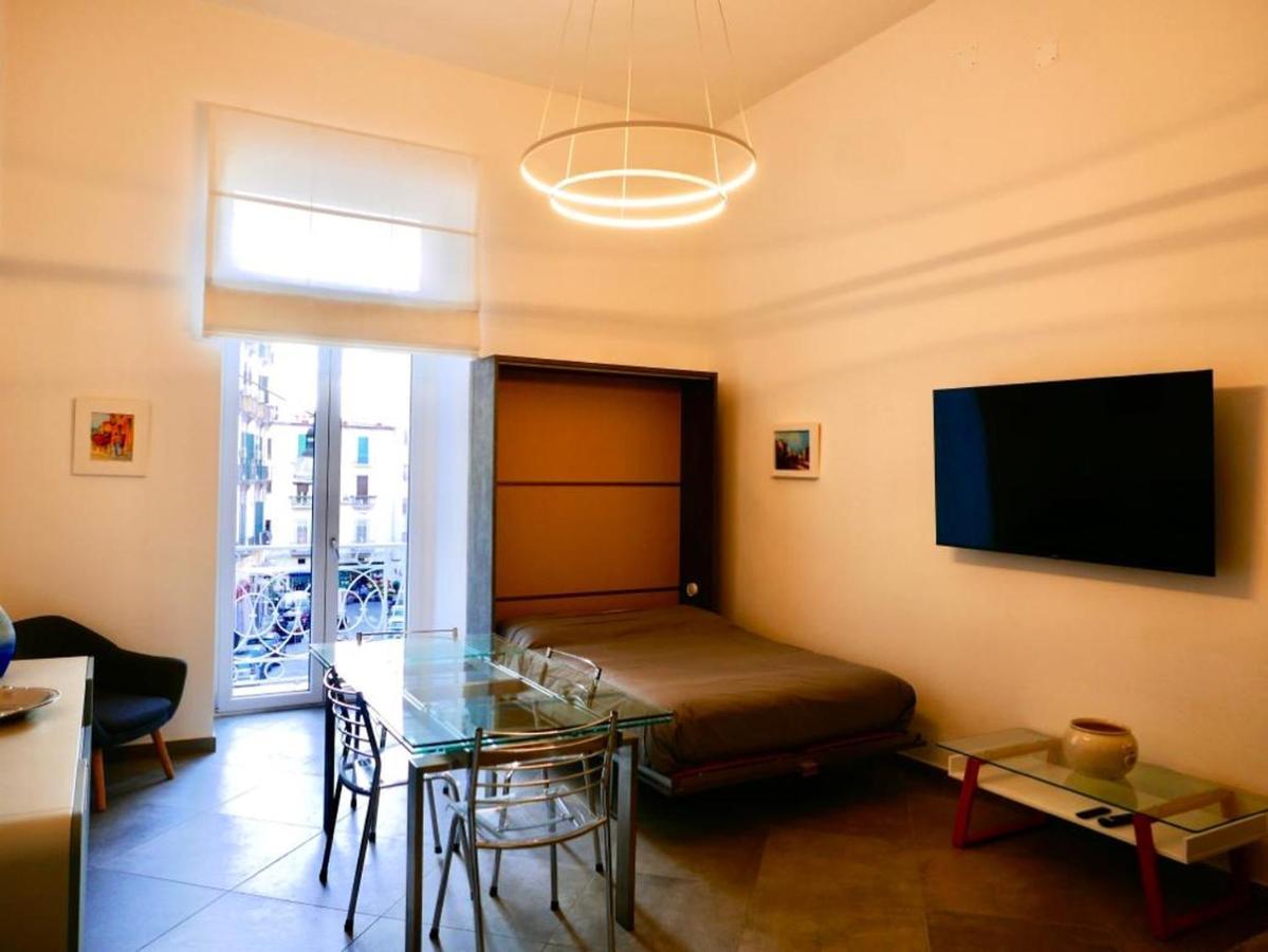 Casa Martucci Apartment เนเปิลส์ ภายนอก รูปภาพ